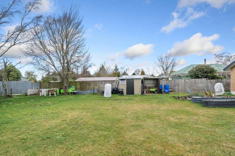 6 High Street Waddington_9