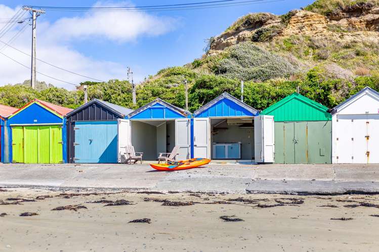 4 & 5 South Beach Road Titahi Bay_8