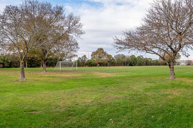 38 Clivedon Place Redwood_21