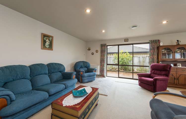 3 Standish Place Stoke_13