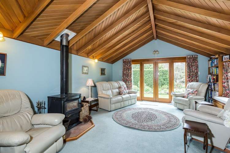 5 Three Mile Hill Road Halfway Bush_11