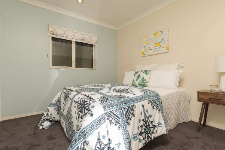 20 Stamford Crescent Flat Bush_13