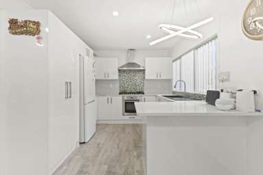 70C Alfriston Road_2