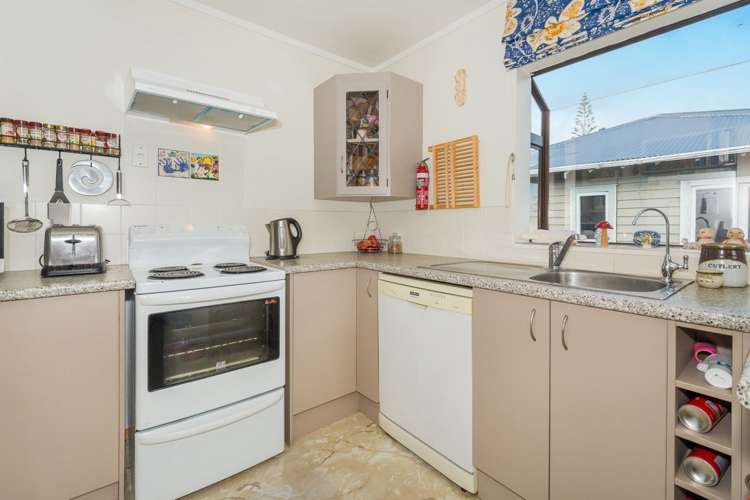 2/294 Birkdale Road Birkdale_8