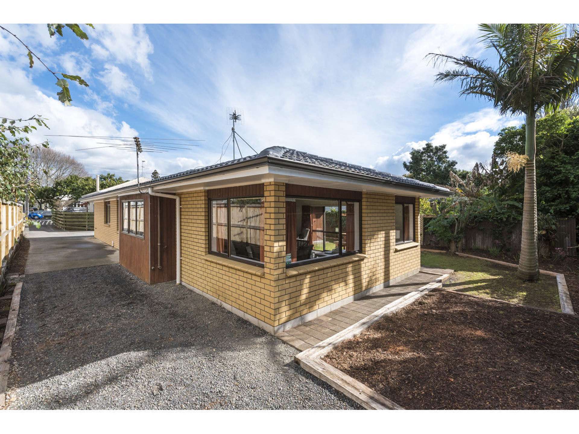 13a Wairere Avenue Mount Albert_0