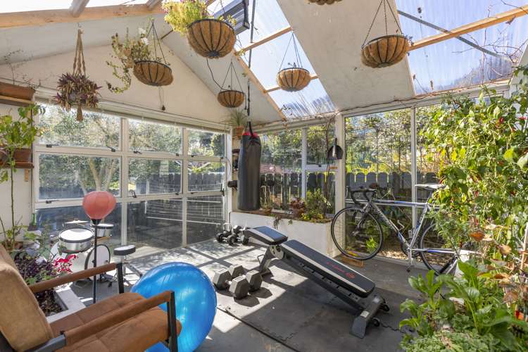 15 Bracken Street New Plymouth Central_24