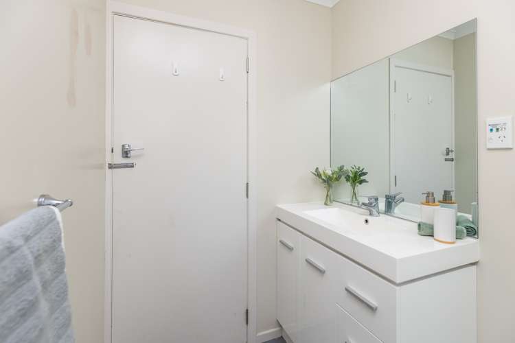 196 Clyde Street Hamilton East_37