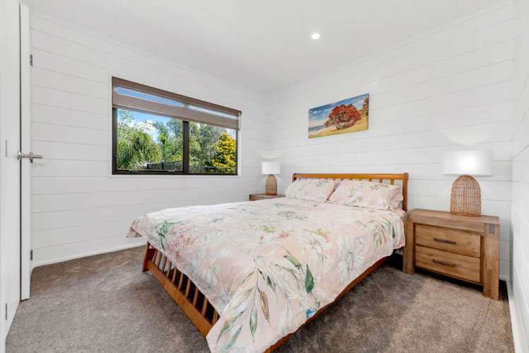 4 Julia Way Beachlands_12