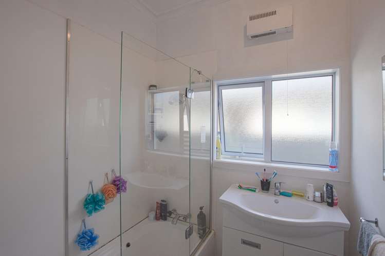 368 Herbert Street Windsor_13