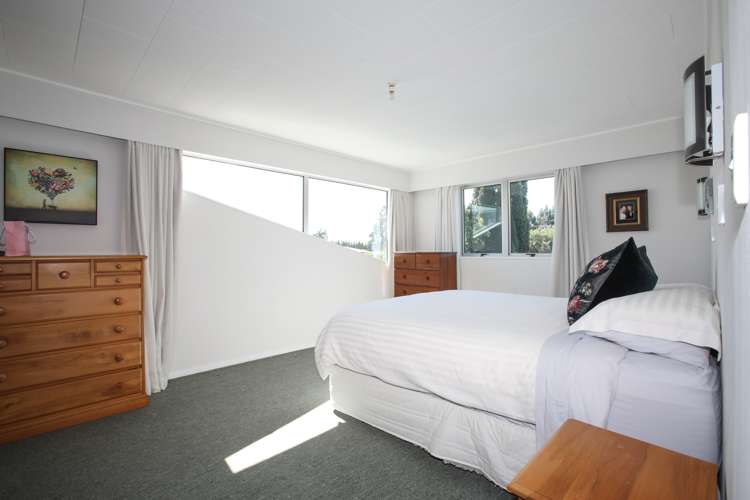 8 Home Street Winton_13