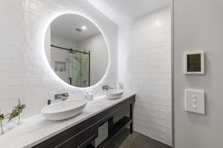 97 Scenic Drive Titirangi_14