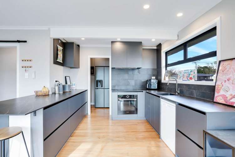 15 Bruce Avenue Glenview_5