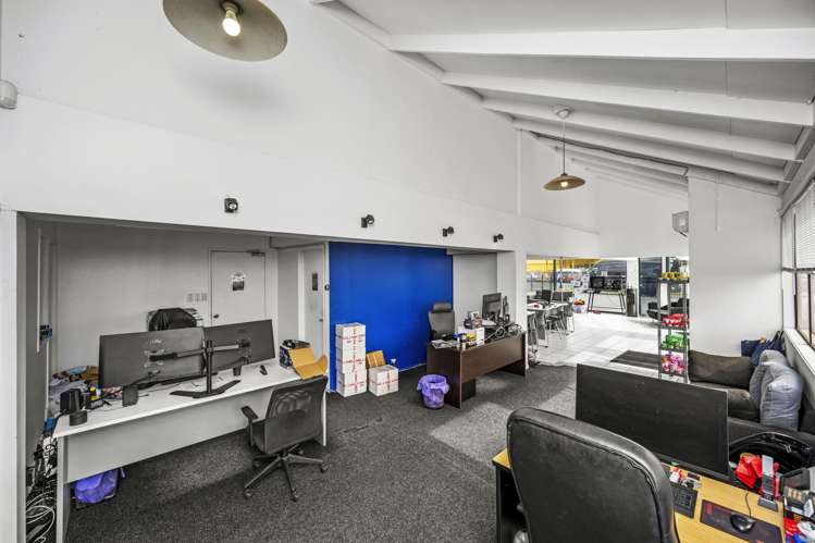 4 Ireland Road and 7 Lagoon Drive Panmure_5