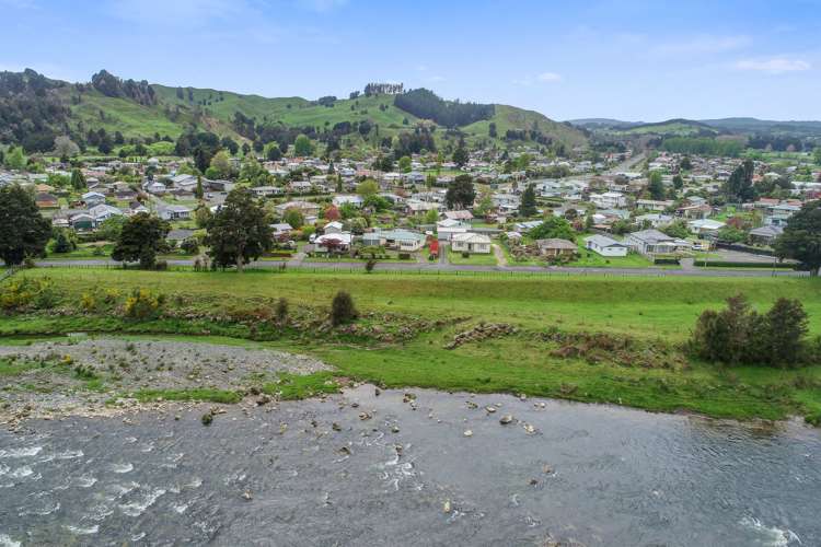 18 Esplanade Taumarunui_13