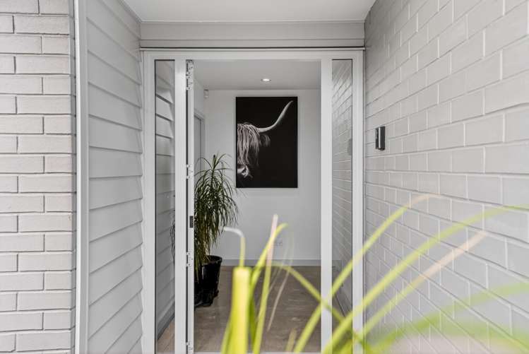 6 Giarni Place Karaka_49