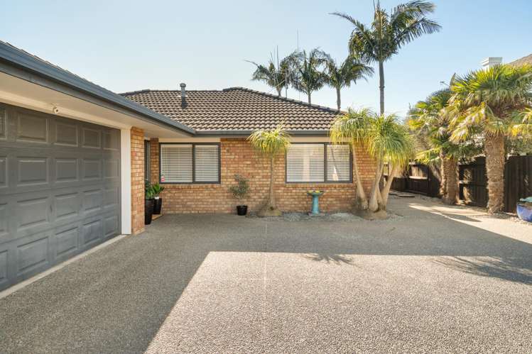 32 Aranui Drive_3