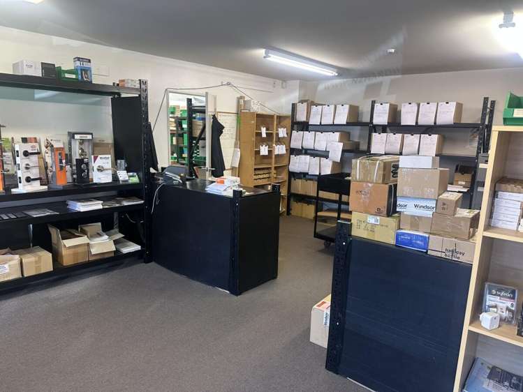 Unit 4, 477A Devon Street East New Plymouth_3