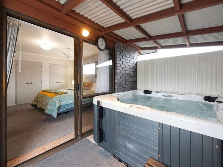 46 Lansdowne Crescent Glenview_10