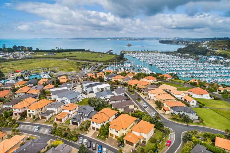 22 Trimaran Drive Gulf Harbour_13