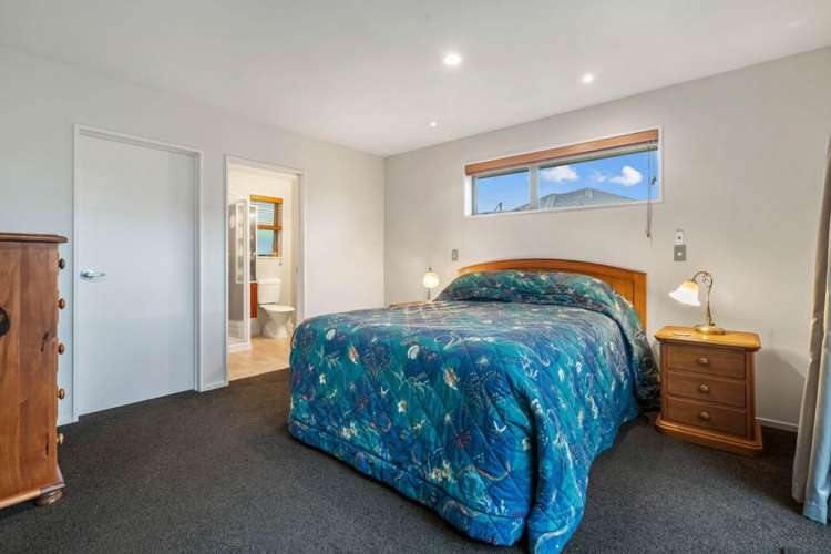 9 Lightning Close Wigram_16