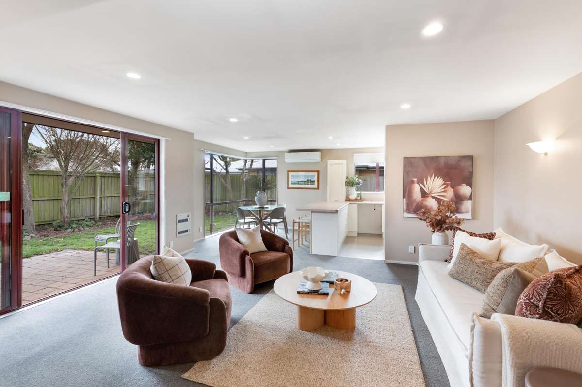 2/172 Langdons Road_0
