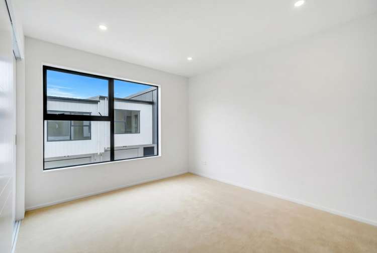 11&13 Tabitha Cres Henderson_16