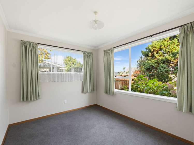 10 Aztec Place Redwood_15