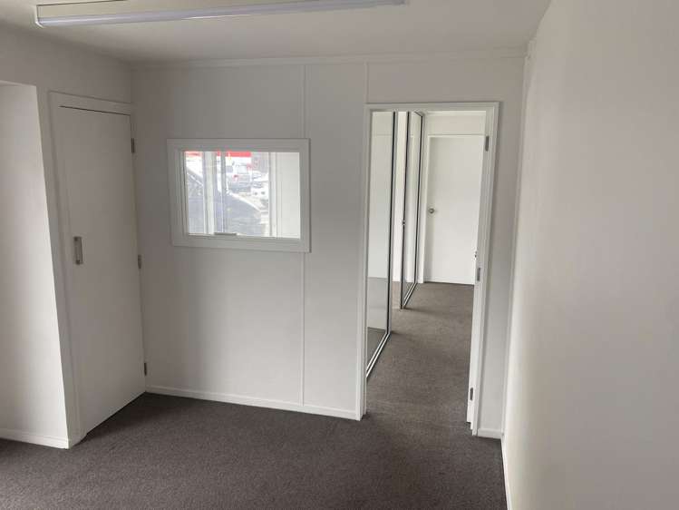 6 Lincoln Lane Addington_13