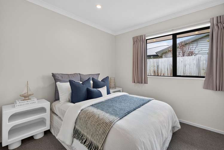 2/7 Gibbs Place Halswell_10