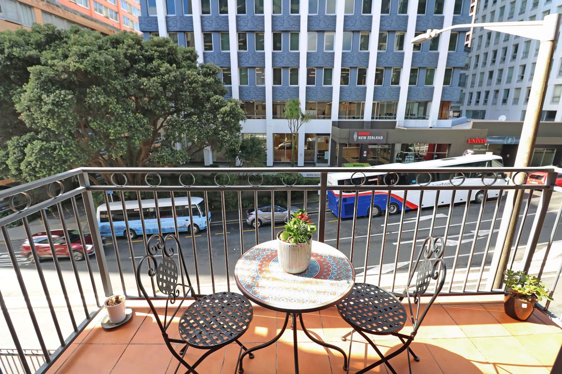 2E/154 The Terrace 1372_0