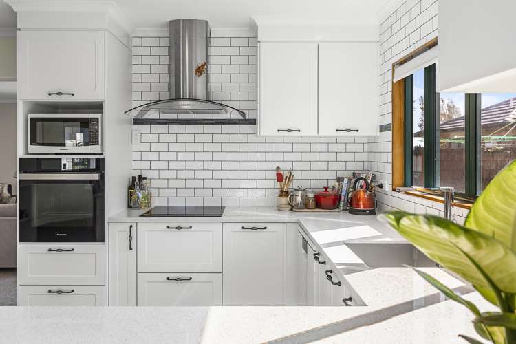 42 Bahamas Key Papamoa_2