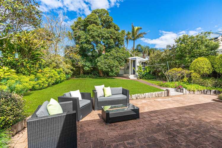 3 Turnbull Road Narrow Neck_9