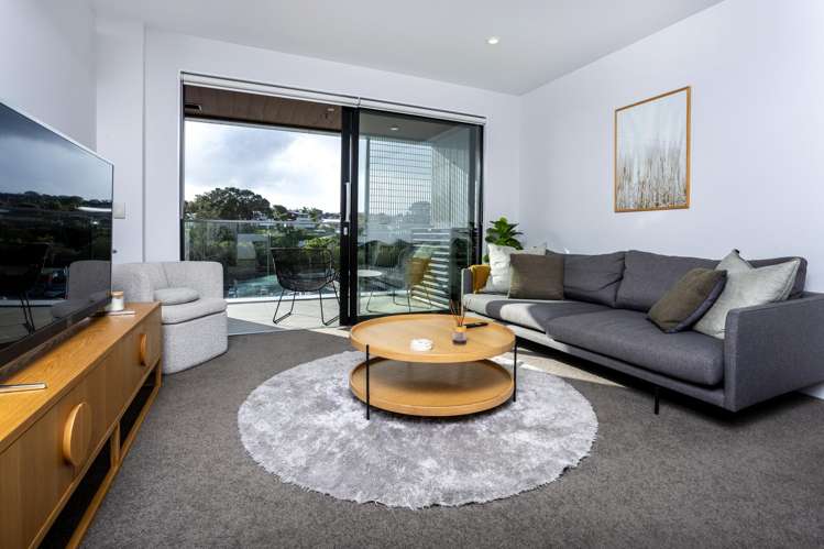 403/4 Bute Road Browns Bay_12