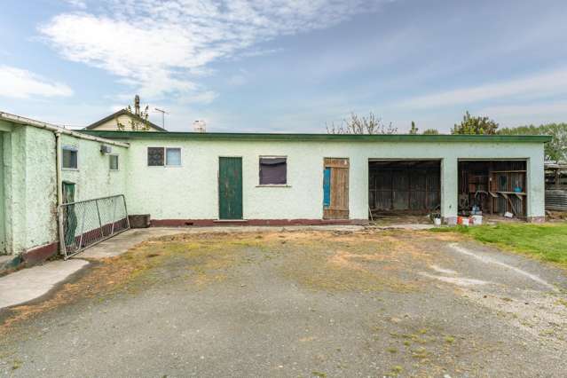 10 Burns St Milton_1