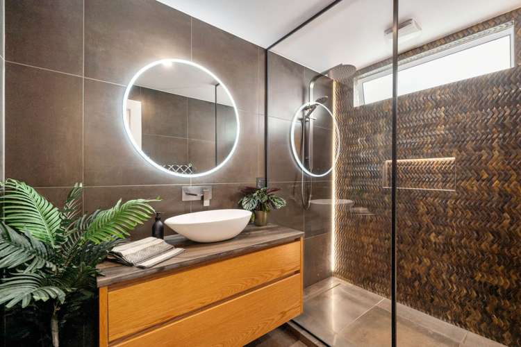 38 Ewen Alison Avenue Devonport_16