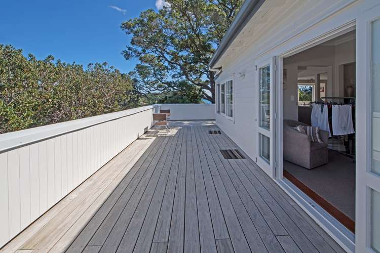 23 Victoria Road Onetangi_17