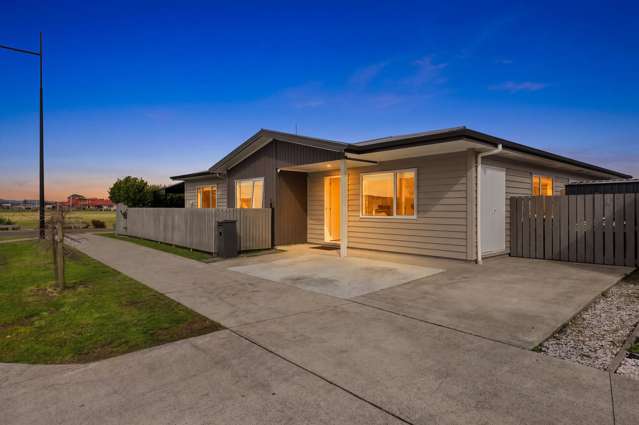 Corner Parkside with 4 Year Master Build Warranty