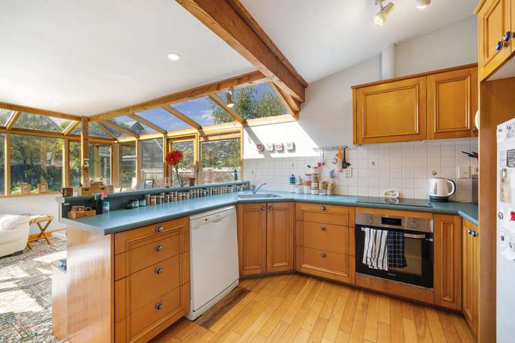 112 Birdwood Avenue_5