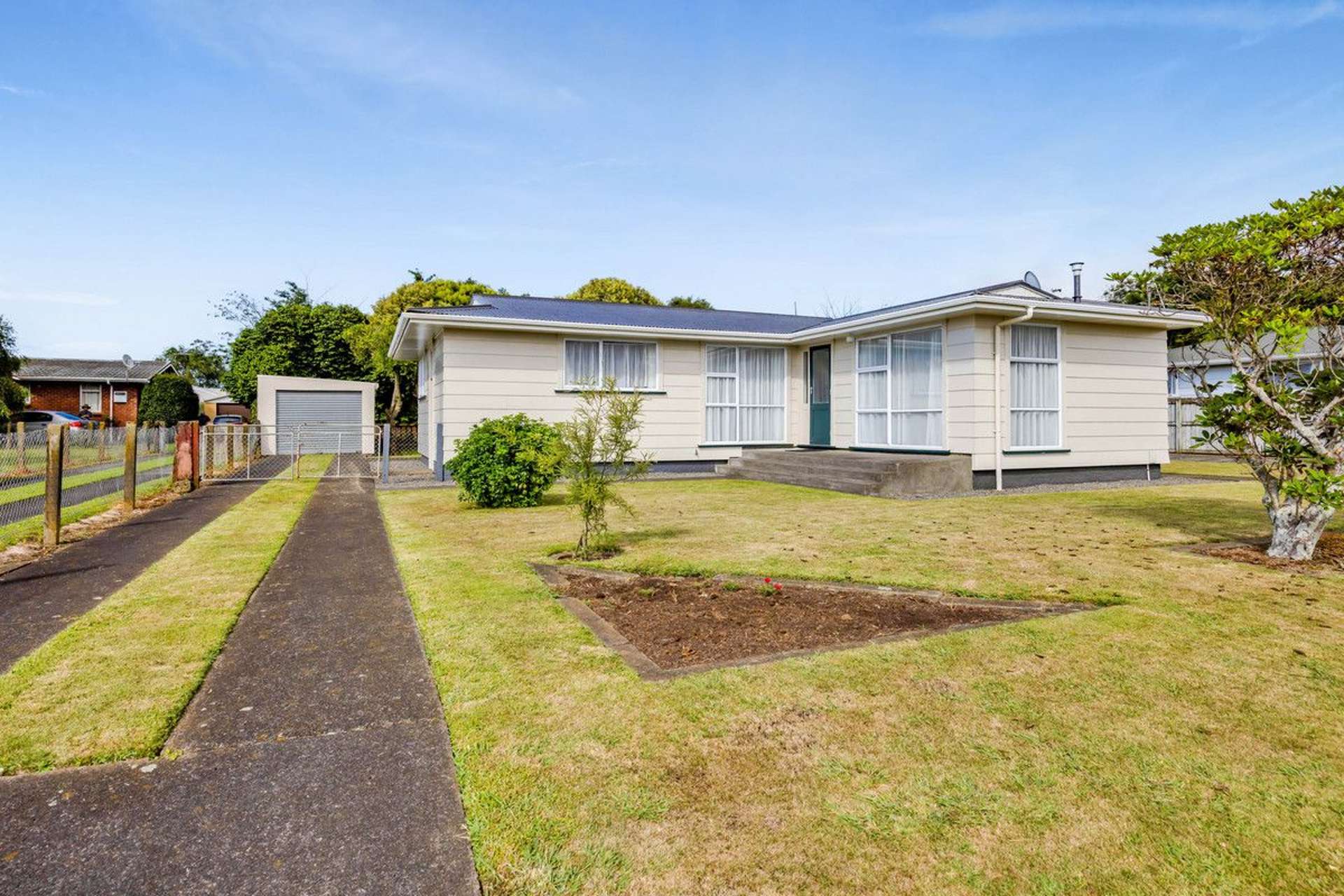 19 Kamahi Avenue Hawera South Taranaki Houses for Rent One Roof