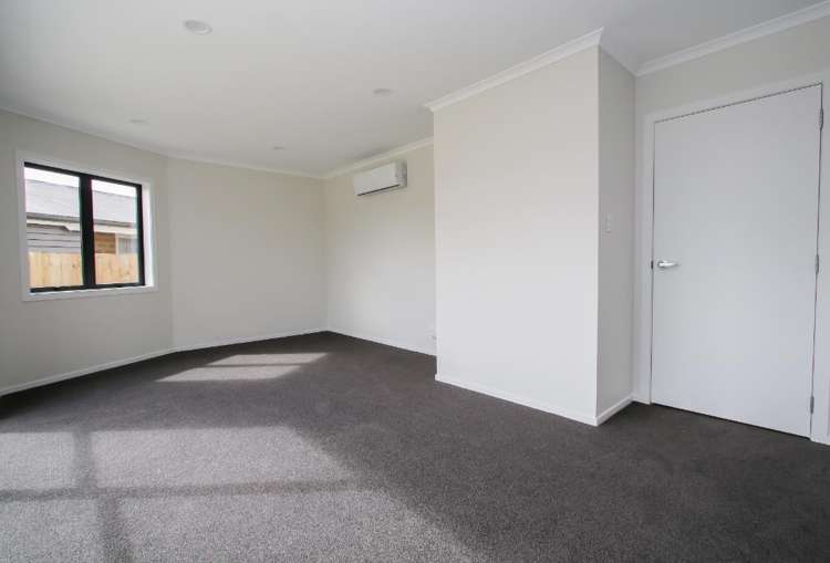 1/33A Saxbys Road 1071_2