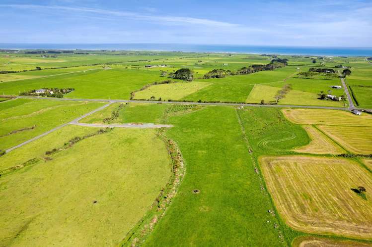 7104 South Road Warea_17