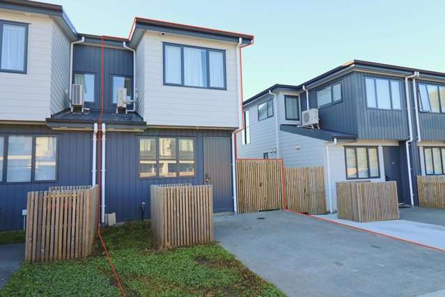 Flatbush 3 Bedrooms and 2 Bathrooms Townhouse for rent