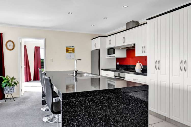 105 Mawhitiwhiti Road Normanby_13