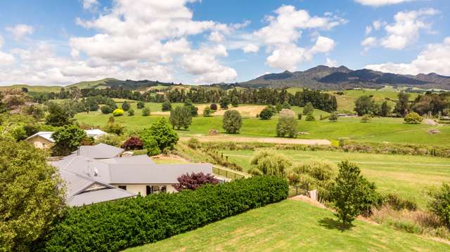 75 Aubin Close Pirongia_2