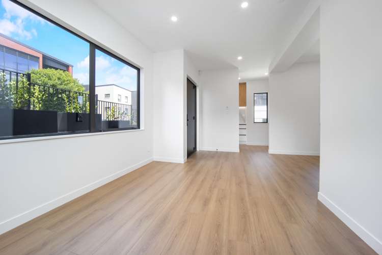 3A & 3B Range View Road Mount Albert_10