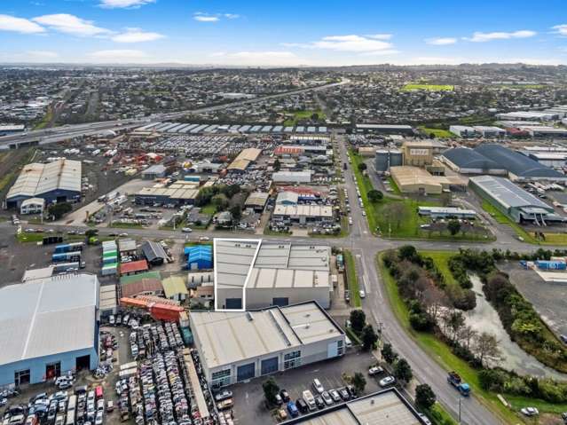 Unit 1, 33 Spartan Road Takanini_4