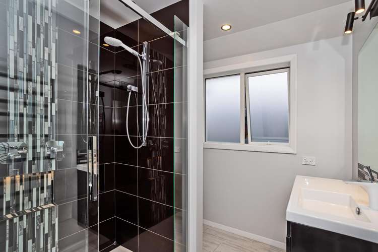 56 Paterson Street Grasmere_21