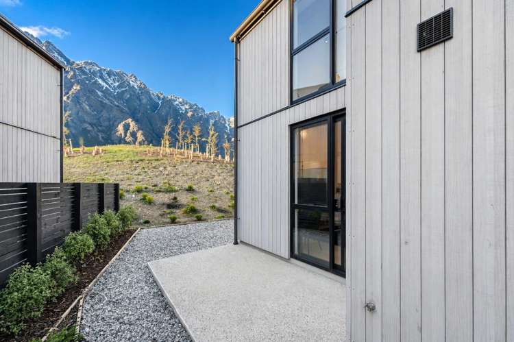 3 Escalator Avenue Jacks Point_3