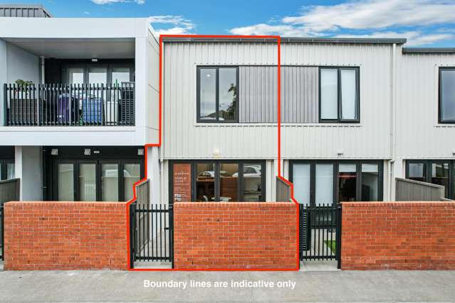 Spacious 2-Bed + Flexi: Versatile Mt Albert Living