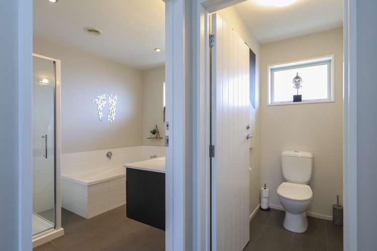 16 Istana Place Britannia Heights_21